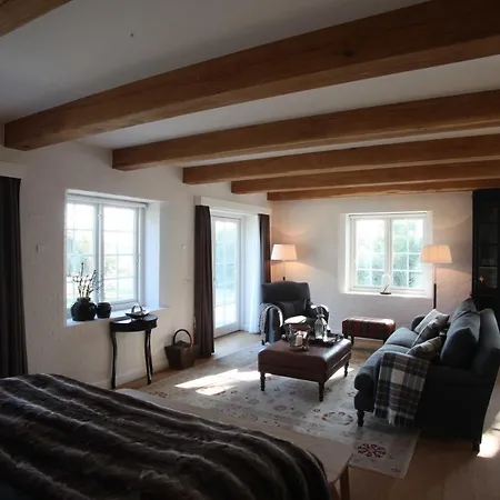 Vejro Resort Hotel *