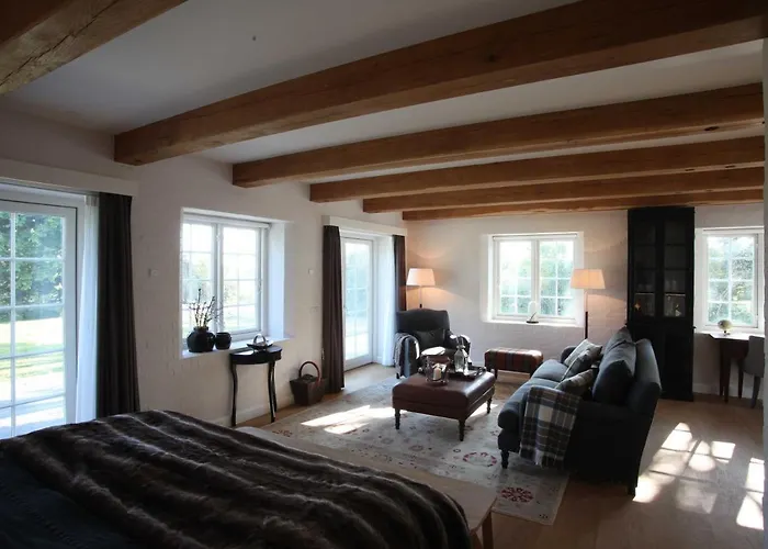 Vejro Resort Hotel *